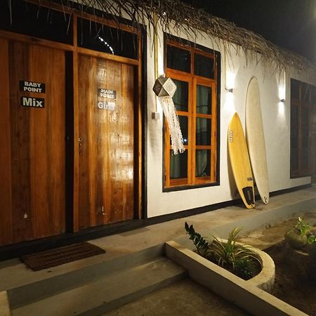 Surfing Lion Hostel Arugam Bay Exterior photo