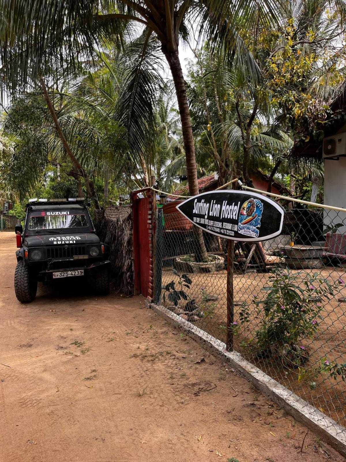 Surfing Lion Hostel Arugam Bay Exterior photo
